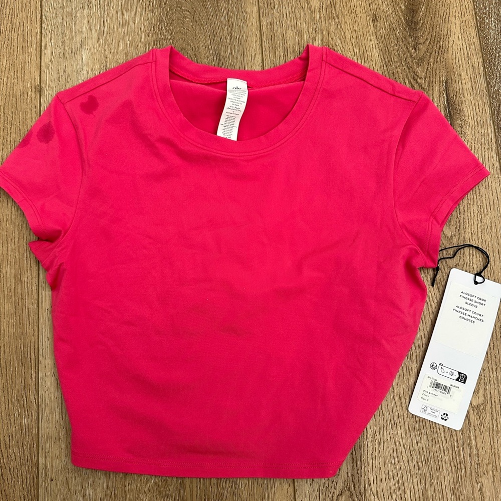 SOLD OUT ONLINE pink summer Alosoft crop finesse short sleeve alo yoga